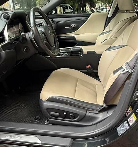 Черный Лексус ЕС, объемом двигателя 2.49 л и пробегом 133 тыс. км за 32000 $, фото 25 на Automoto.ua