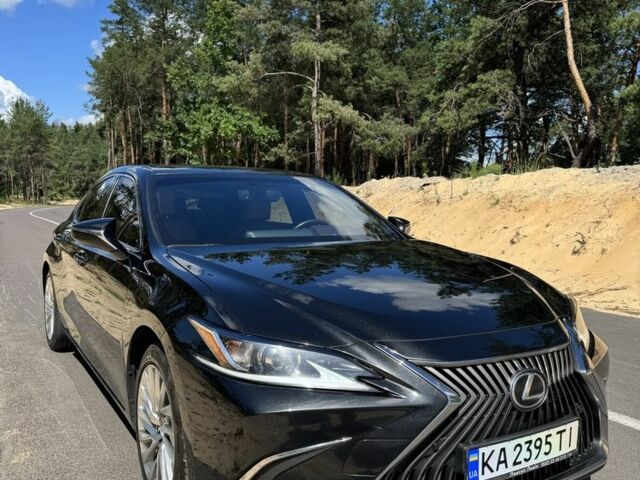 Черный Лексус ЕС, объемом двигателя 2.5 л и пробегом 132 тыс. км за 31500 $, фото 2 на Automoto.ua