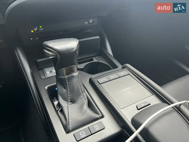 Лексус ЕС 2019 в Киеве на Automoto.ua Черный Лексус ЕС, объемом двигателя 2.5 л и пробегом 139 тыс. км за 29500 $, фото 21 на Automoto.ua