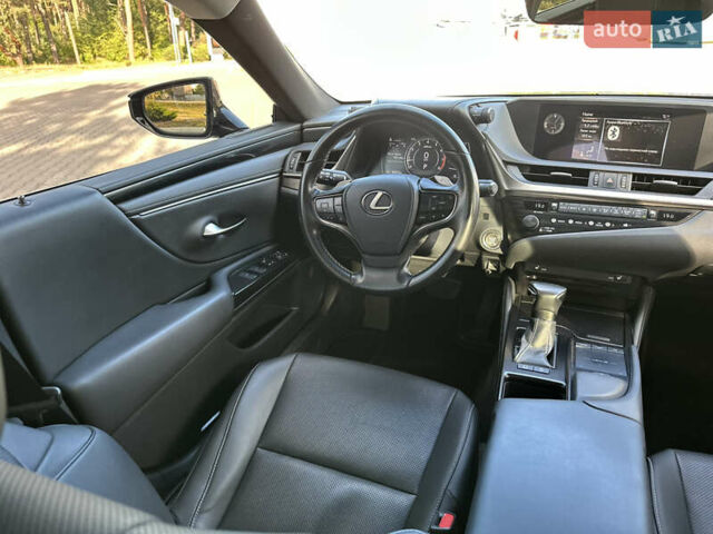 Черный Лексус ЕС, объемом двигателя 2.49 л и пробегом 130 тыс. км за 29500 $, фото 21 на Automoto.ua