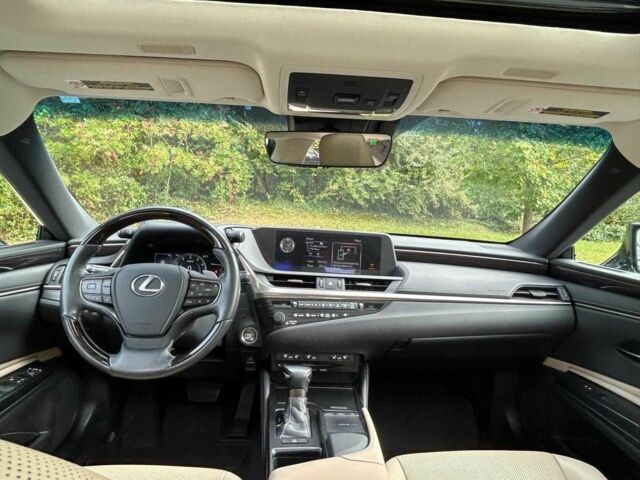 Лексус ЕС 2020 в Ровно на Automoto.ua Черный Лексус ЕС, объемом двигателя 3.5 л и пробегом 106 тыс. км за 16700 $, фото 7 на Automoto.ua