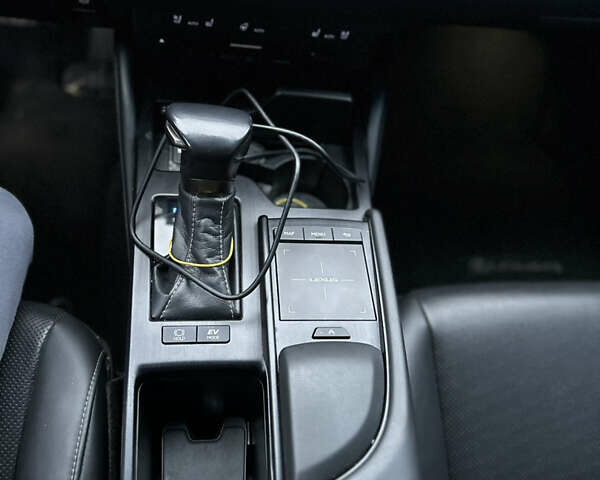 Черный Лексус ЕС, объемом двигателя 2.49 л и пробегом 62 тыс. км за 32000 $, фото 12 на Automoto.ua