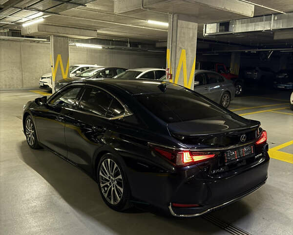 Лексус ЕС 2020 у Києві на Automoto.ua Чорний Лексус ЕС, об'ємом двигуна 2.5 л та пробігом 105 тис. км за 31000 $, фото 4 на Automoto.ua
