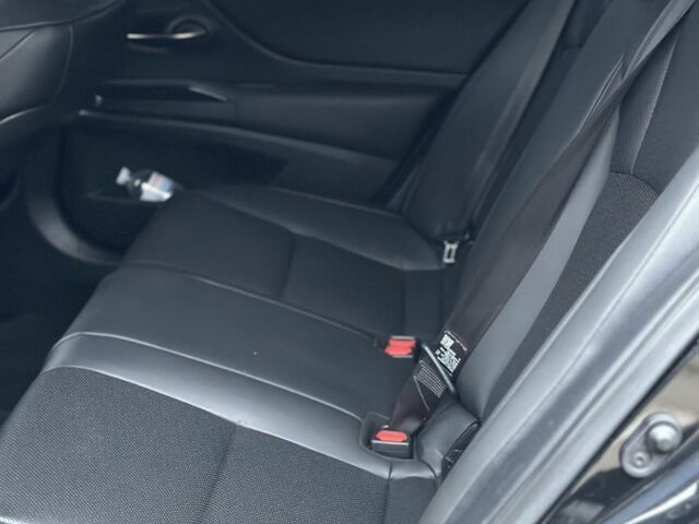 Чорний Лексус ЕС, об'ємом двигуна 2.5 л та пробігом 62 тис. км за 32000 $, фото 5 на Automoto.ua