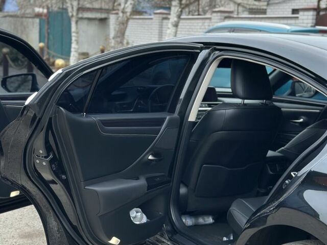 Чорний Лексус ЕС, об'ємом двигуна 2.5 л та пробігом 62 тис. км за 32000 $, фото 4 на Automoto.ua