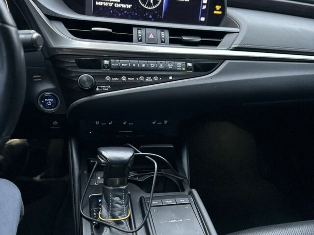 Чорний Лексус ЕС, об'ємом двигуна 2.5 л та пробігом 62 тис. км за 32000 $, фото 9 на Automoto.ua