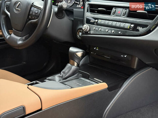 Черный Лексус ЕС, объемом двигателя 1.99 л и пробегом 59 тыс. км за 33999 $, фото 45 на Automoto.ua