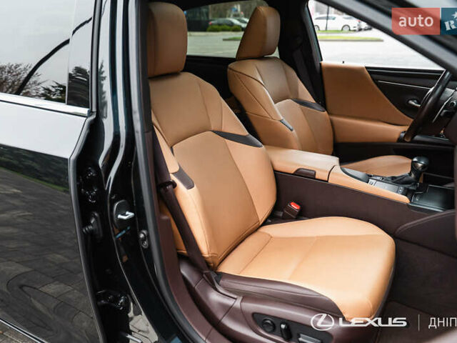 Черный Лексус ЕС, объемом двигателя 2.49 л и пробегом 43 тыс. км за 41000 $, фото 28 на Automoto.ua