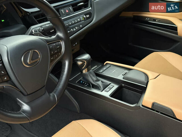 Черный Лексус ЕС, объемом двигателя 1.99 л и пробегом 59 тыс. км за 33999 $, фото 24 на Automoto.ua