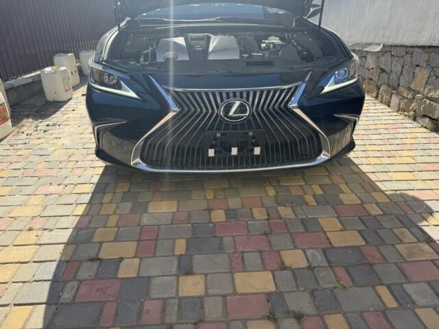 Чорний Лексус ЕС, об'ємом двигуна 3.5 л та пробігом 32 тис. км за 32000 $, фото 4 на Automoto.ua