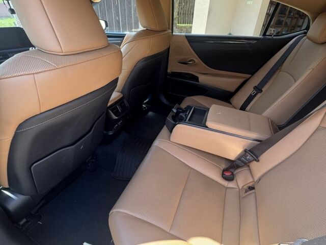 Черный Лексус ЕС, объемом двигателя 2 л и пробегом 110 тыс. км за 38500 $, фото 12 на Automoto.ua