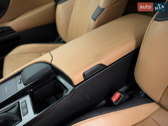 Чорний Лексус ЕС, об'ємом двигуна 2.49 л та пробігом 114 тис. км за 35500 $, фото 50 на Automoto.ua