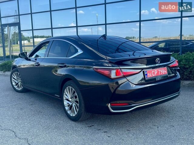 Черный Лексус ЕС, объемом двигателя 2.5 л и пробегом 125 тыс. км за 28900 $, фото 1 на Automoto.ua