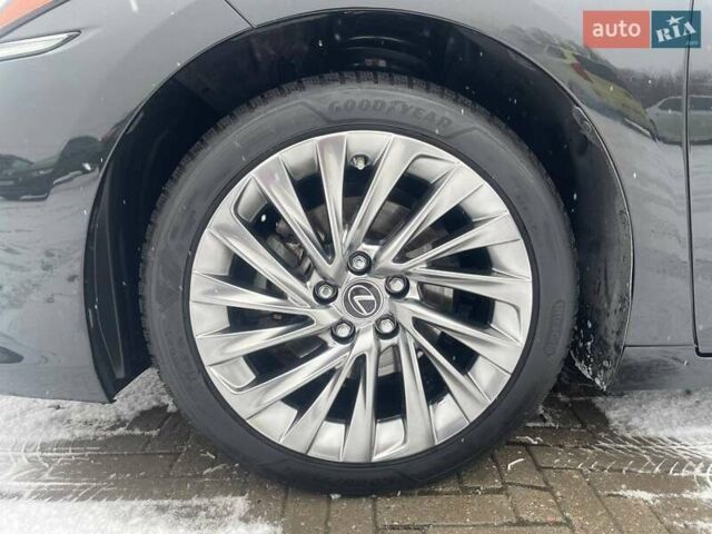 Чорний Лексус ЕС, об'ємом двигуна 2.49 л та пробігом 58 тис. км за 42900 $, фото 4 на Automoto.ua