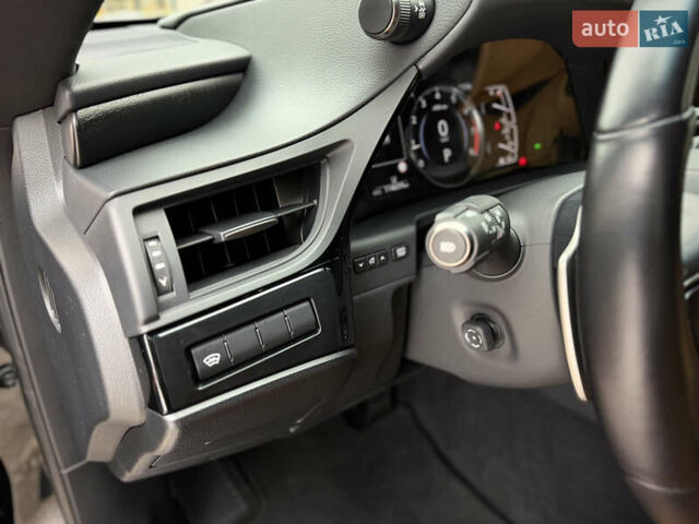 Чорний Лексус ЕС, об'ємом двигуна 2.49 л та пробігом 114 тис. км за 35500 $, фото 48 на Automoto.ua