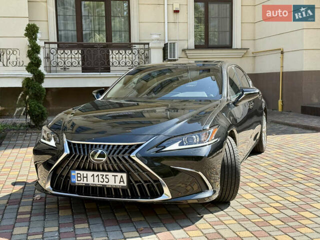 Черный Лексус ЕС, объемом двигателя 2.49 л и пробегом 38 тыс. км за 50500 $, фото 1 на Automoto.ua