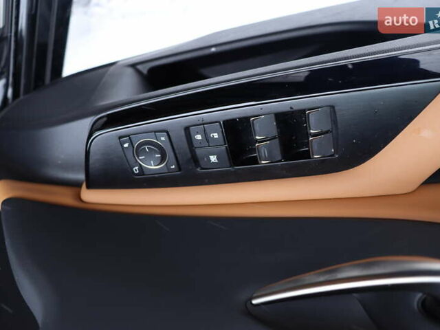 Чорний Лексус ЕС, об'ємом двигуна 2 л та пробігом 30 тис. км за 41400 $, фото 12 на Automoto.ua