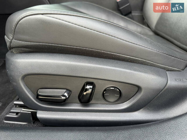 Чорний Лексус ЕС, об'ємом двигуна 2.49 л та пробігом 54 тис. км за 41900 $, фото 39 на Automoto.ua