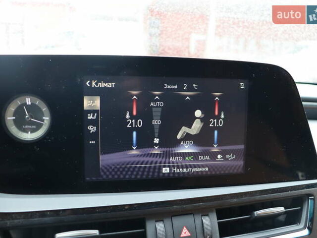 Чорний Лексус ЕС, об'ємом двигуна 2 л та пробігом 30 тис. км за 41400 $, фото 26 на Automoto.ua