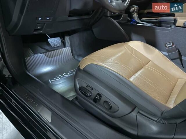 Черный Лексус ЕС, объемом двигателя 3.46 л и пробегом 50 тыс. км за 47500 $, фото 24 на Automoto.ua