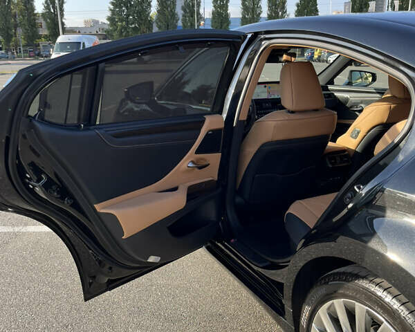 Черный Лексус ЕС, объемом двигателя 2.49 л и пробегом 38 тыс. км за 57000 $, фото 13 на Automoto.ua
