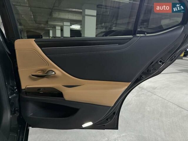 Черный Лексус ЕС, объемом двигателя 3.46 л и пробегом 50 тыс. км за 47500 $, фото 29 на Automoto.ua