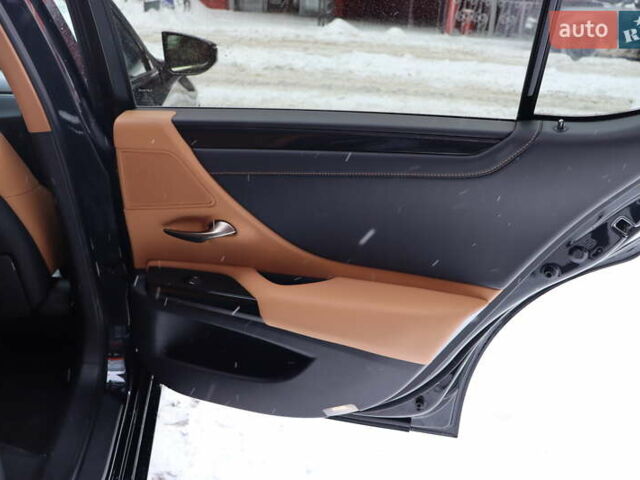 Чорний Лексус ЕС, об'ємом двигуна 2 л та пробігом 30 тис. км за 41400 $, фото 42 на Automoto.ua