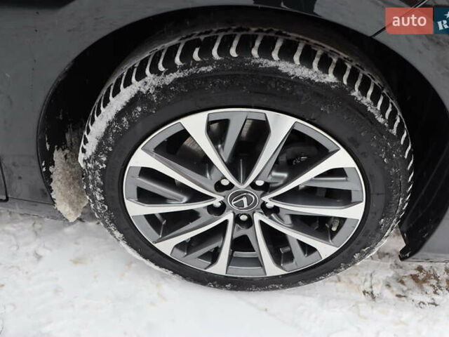 Чорний Лексус ЕС, об'ємом двигуна 2 л та пробігом 30 тис. км за 41400 $, фото 3 на Automoto.ua