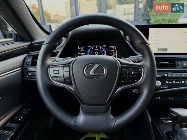 Лексус ЕС 2023 в Киеве на Automoto.ua Черный Лексус ЕС, объемом двигателя 2.49 л и пробегом 9 тыс. км за 50999 $, фото 35 на Automoto.ua