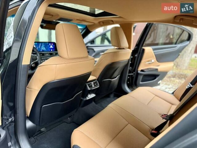 Чорний Лексус ЕС, об'ємом двигуна 2.49 л та пробігом 23 тис. км за 45900 $, фото 27 на Automoto.ua