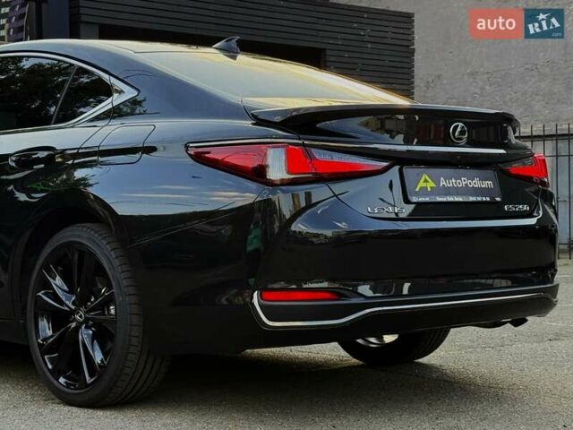 Лексус ЕС 2023 в Киеве на Automoto.ua Черный Лексус ЕС, объемом двигателя 2.49 л и пробегом 9 тыс. км за 50999 $, фото 23 на Automoto.ua