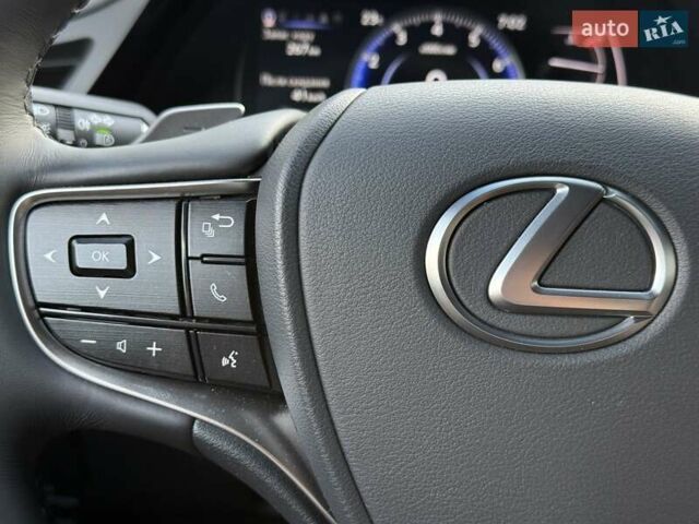 Лексус ЕС 2023 в Киеве на Automoto.ua Черный Лексус ЕС, объемом двигателя 2.49 л и пробегом 9 тыс. км за 50999 $, фото 42 на Automoto.ua