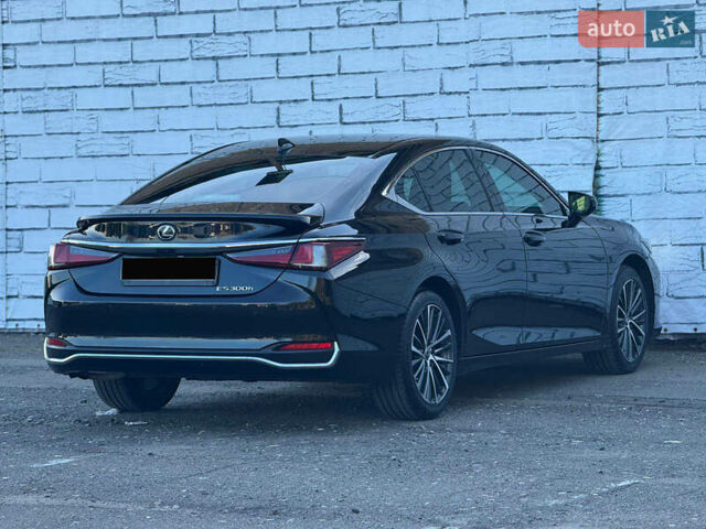 Лексус ЕС 2023 в Киеве на Automoto.ua Черный Лексус ЕС, объемом двигателя 2.49 л и пробегом 36 тыс. км за 44000 $, фото 1 на Automoto.ua