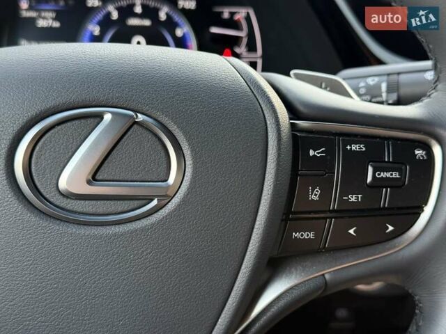 Лексус ЕС 2023 в Киеве на Automoto.ua Черный Лексус ЕС, объемом двигателя 2.49 л и пробегом 9 тыс. км за 50999 $, фото 43 на Automoto.ua