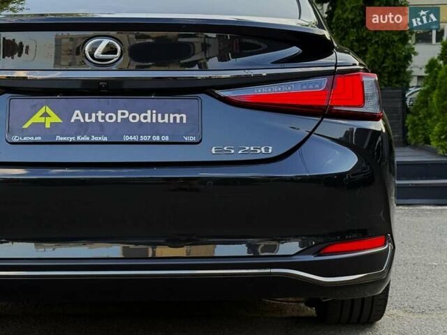 Лексус ЕС 2023 в Киеве на Automoto.ua Черный Лексус ЕС, объемом двигателя 2.49 л и пробегом 9 тыс. км за 50999 $, фото 21 на Automoto.ua