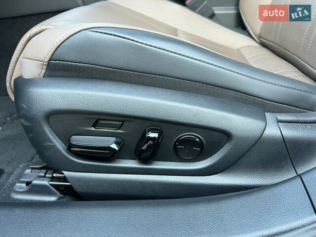 Чорний Лексус ЕС, об'ємом двигуна 2.49 л та пробігом 22 тис. км за 46900 $, фото 20 на Automoto.ua