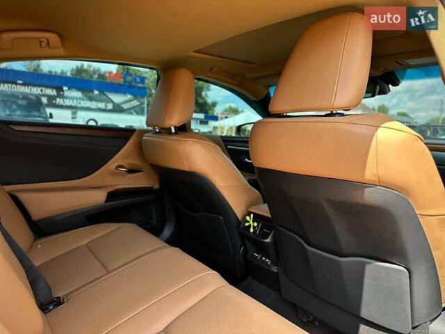 Чорний Лексус ЕС, об'ємом двигуна 2.49 л та пробігом 16 тис. км за 47000 $, фото 75 на Automoto.ua