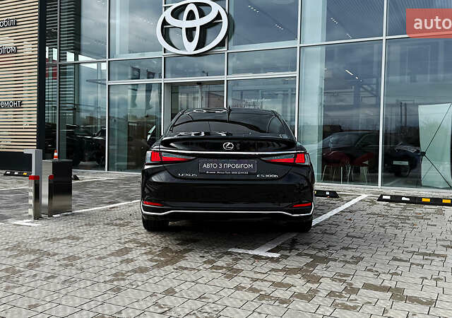 Черный Лексус ЕС, объемом двигателя 2.49 л и пробегом 18 тыс. км за 56500 $, фото 3 на Automoto.ua