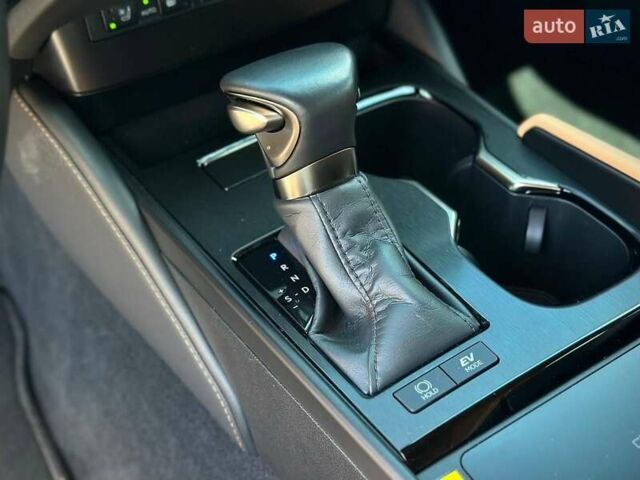 Чорний Лексус ЕС, об'ємом двигуна 2.49 л та пробігом 16 тис. км за 47000 $, фото 29 на Automoto.ua