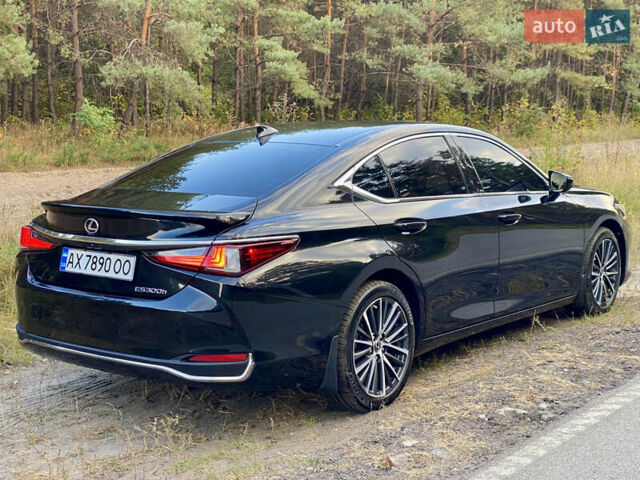 Черный Лексус ЕС, объемом двигателя 2.49 л и пробегом 25 тыс. км за 39500 $, фото 9 на Automoto.ua