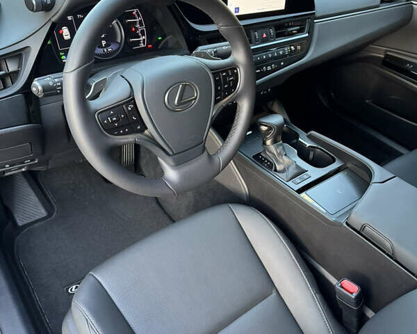 Черный Лексус ЕС, объемом двигателя 2.49 л и пробегом 8 тыс. км за 45700 $, фото 17 на Automoto.ua