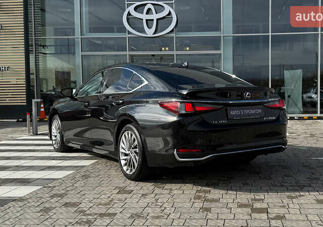 Черный Лексус ЕС, объемом двигателя 2.49 л и пробегом 18 тыс. км за 56500 $, фото 1 на Automoto.ua