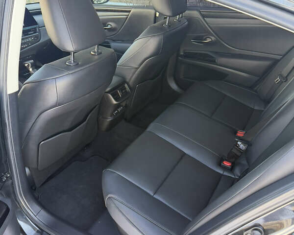 Чорний Лексус ЕС, об'ємом двигуна 2.49 л та пробігом 9 тис. км за 43500 $, фото 25 на Automoto.ua