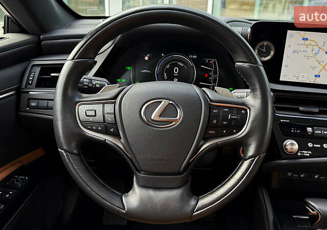 Черный Лексус ЕС, объемом двигателя 2.49 л и пробегом 18 тыс. км за 56500 $, фото 12 на Automoto.ua