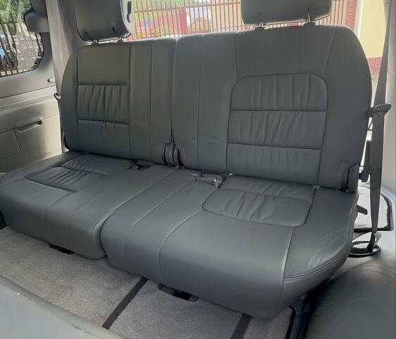 Черный Лексус ЕС, объемом двигателя 4.7 л и пробегом 250 тыс. км за 15600 $, фото 6 на Automoto.ua