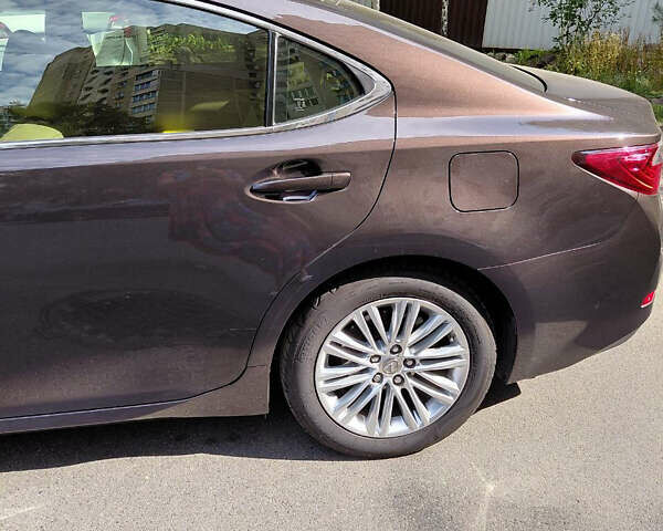 Коричневий Лексус ЕС, об'ємом двигуна 2.49 л та пробігом 99 тис. км за 26000 $, фото 4 на Automoto.ua