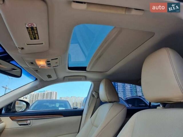Коричневый Лексус ЕС, объемом двигателя 2.49 л и пробегом 178 тыс. км за 17000 $, фото 3 на Automoto.ua