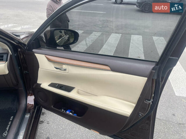Лексус ЕС 2015 в Киеве на Automoto.ua Коричневый Лексус ЕС, объемом двигателя 2.49 л и пробегом 132 тыс. км за 20500 $, фото 25 на Automoto.ua