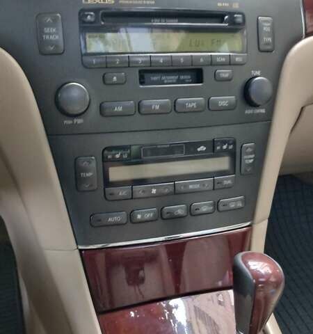 Красный Лексус ЕС, объемом двигателя 3.31 л и пробегом 320 тыс. км за 8500 $, фото 3 на Automoto.ua