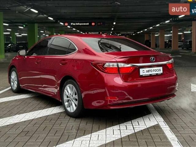 Красный Лексус ЕС, объемом двигателя 2.49 л и пробегом 300 тыс. км за 14990 $, фото 4 на Automoto.ua